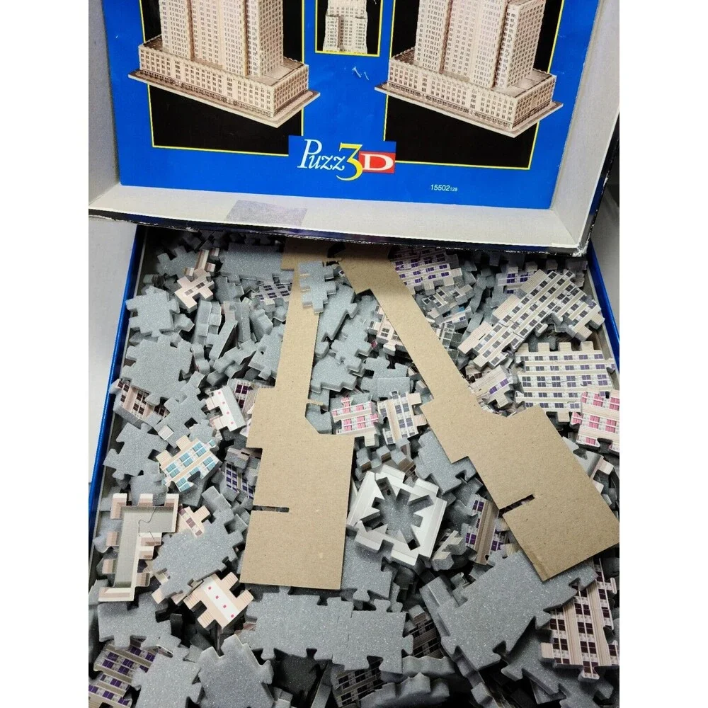 Rare Vintage MB Puzz 3D Empire State Building 902 Piece Jigsaw Puzzle